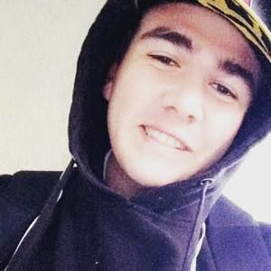 Meet your Posher, Dylan